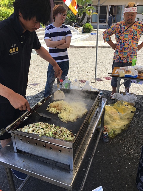 青年会は焼きそば