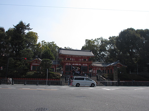 八坂神社へ